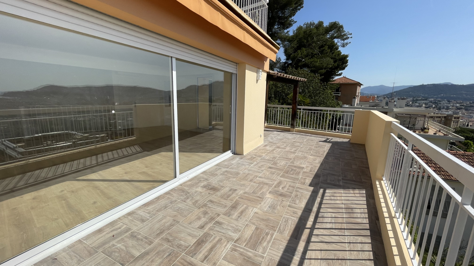Image_, Duplex, Nice, ref :47