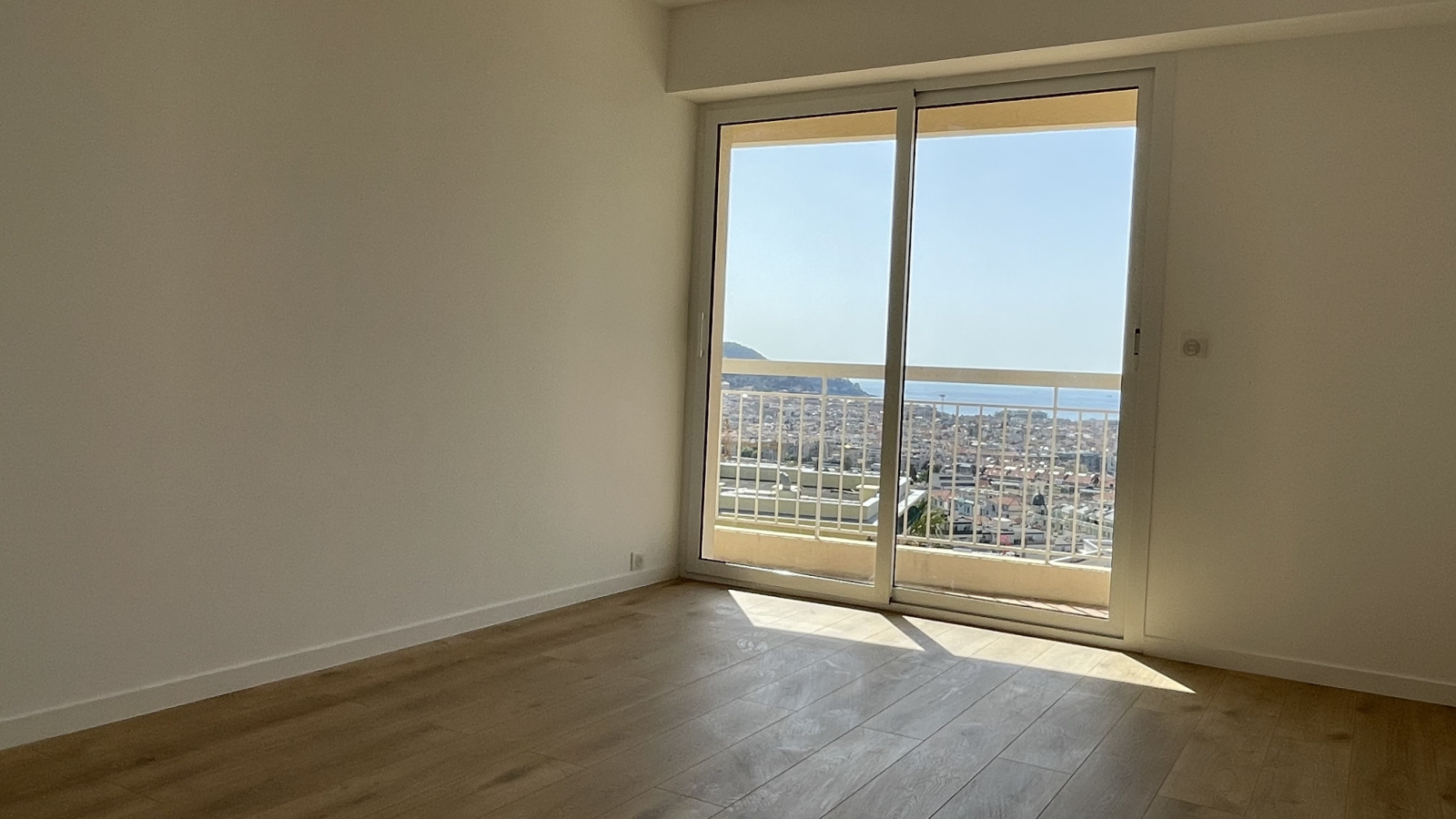 Image_, Duplex, Nice, ref :47